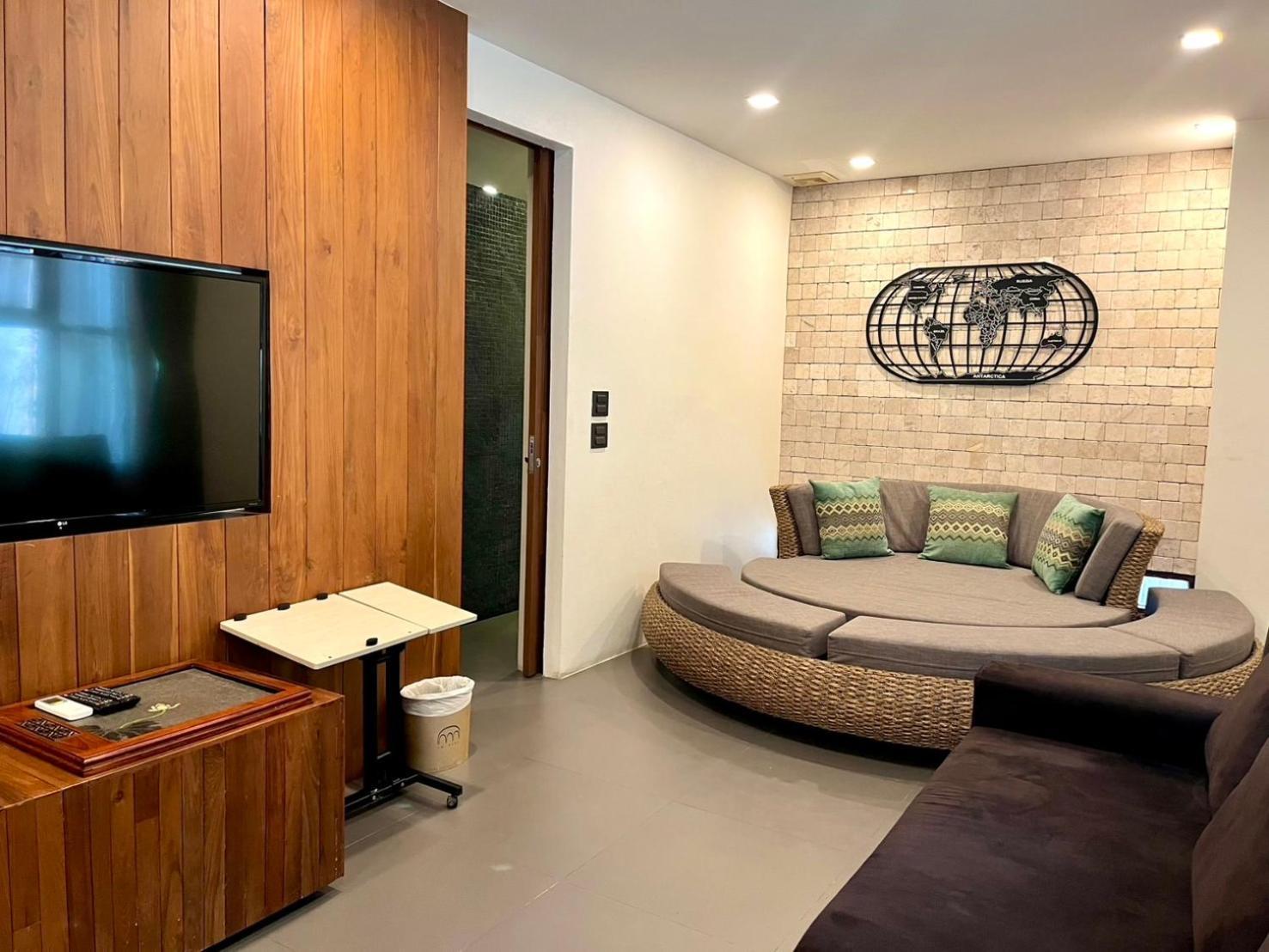 The Guest Arak Boutique Hotel Chiang Mai Buitenkant foto